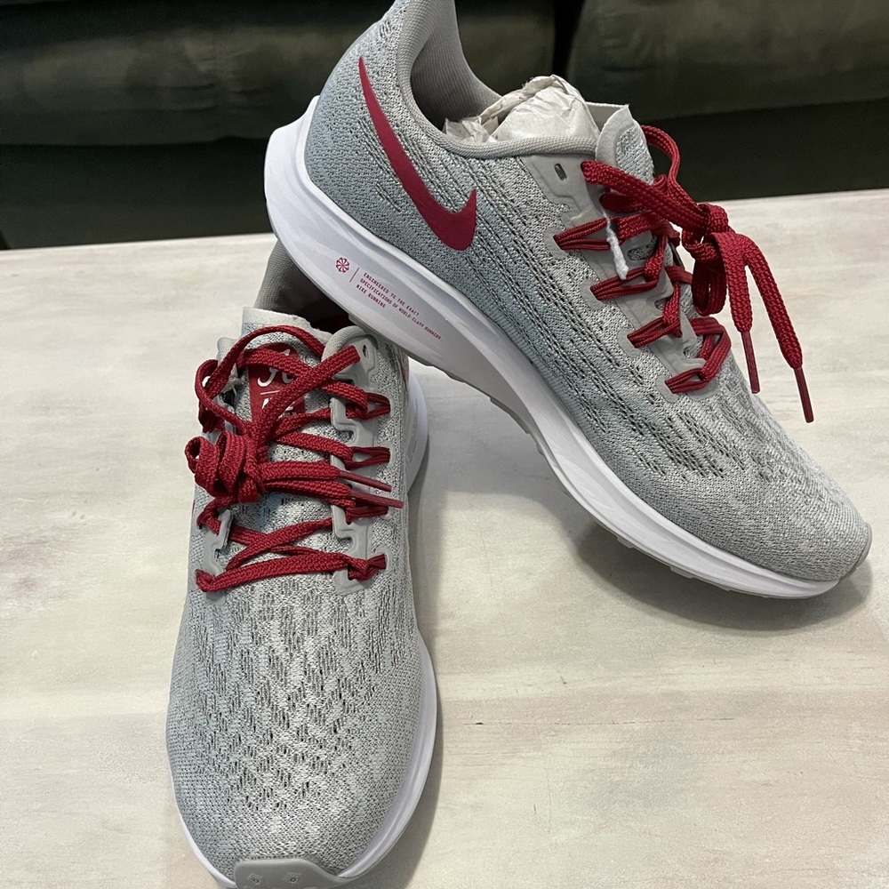 Nike Tennis Shoes - Roll Tide Design 🐘